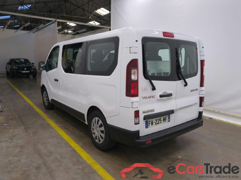 RENAULT Trafic / 2019 / 4P / Combi Zen L1 dCi 120 S&S - 8 pl #2