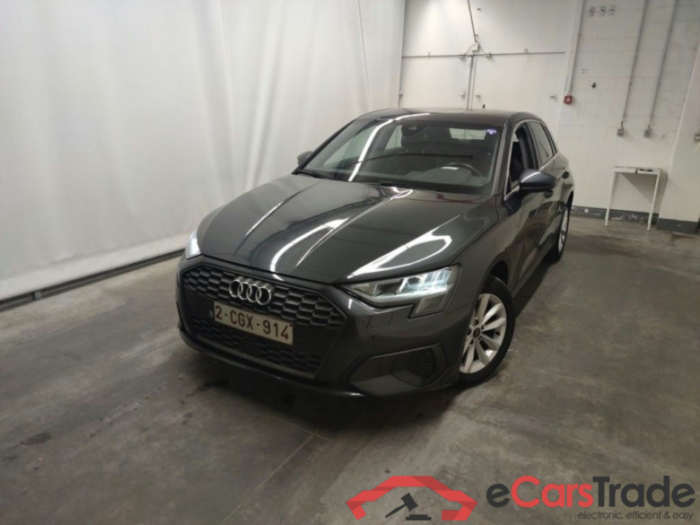 Audi A3 Sportback 2.0 30 TDi 85kW Attraction 5d #1