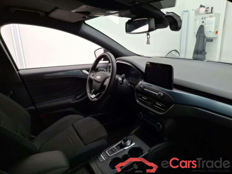 FORD FOCUS 1.5 EcoB. ST L. XBns #3