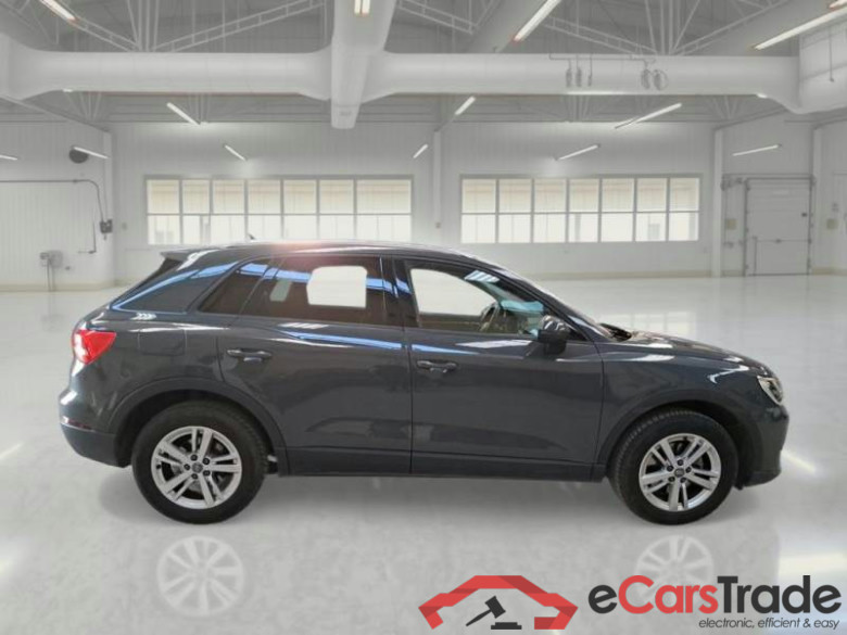 AUDI Q3 / 2018 / 5P / SUV 35 TDI S TRONIC BUSINESS #6