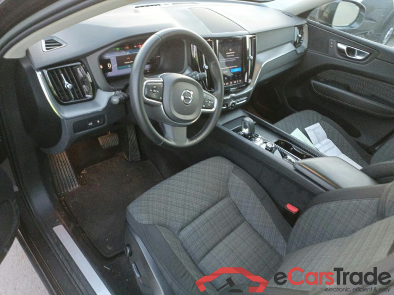 VOLVO  XC60  2.0 T6 AWD Recharge Core Auto #3