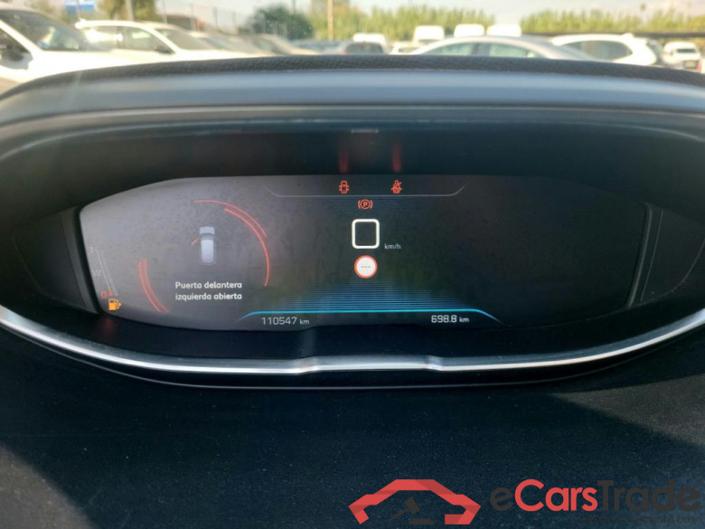 PEUGEOT 3008 / 2016 / 5P / todoterreno 1.2 PURETECH 96KW (130CV) ACTIVE S&S #4