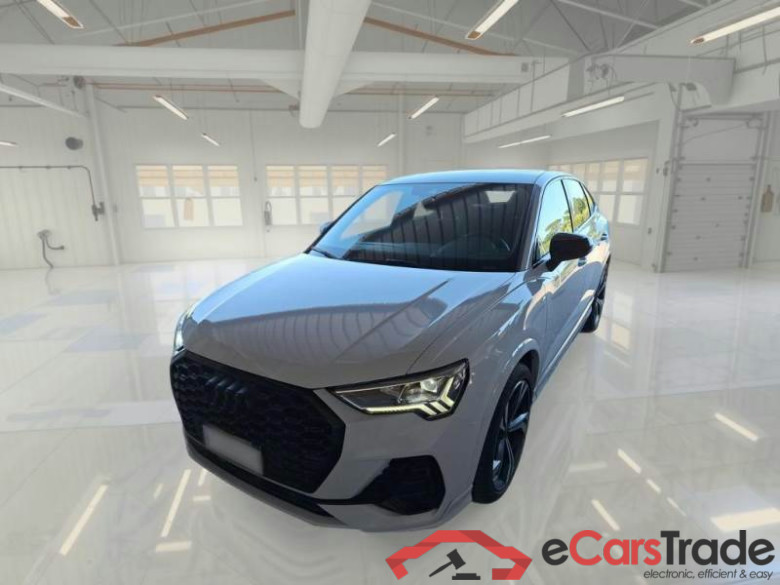AUDI Q3 SPORTBACK / 2019 / 5P / SUV 35 TFSI S TRONIC IDENTITY BLACK