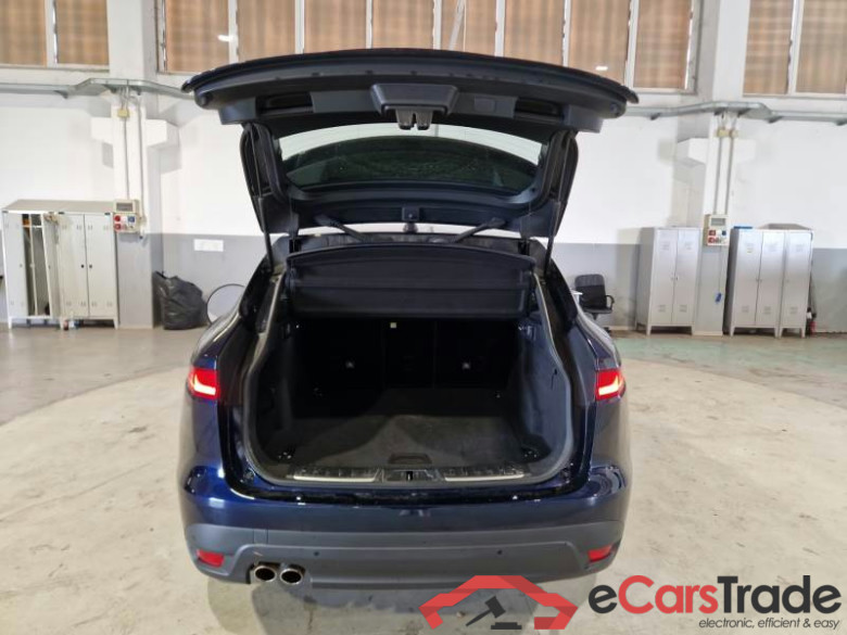 JAGUAR F-PACE / 2015 / 5P / SUV 2.0D I4132KW PRESTIGE AWD AUTO #5