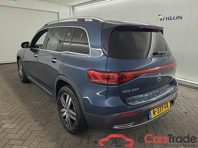 MERCEDES-BENZ EQB EQB 250 Luxury Line auto 5D 140kW #4