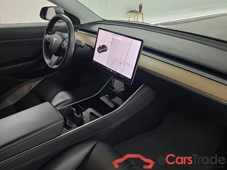 Tesla Model 3 Standard Range Plus RWD 4D 225kW #6
