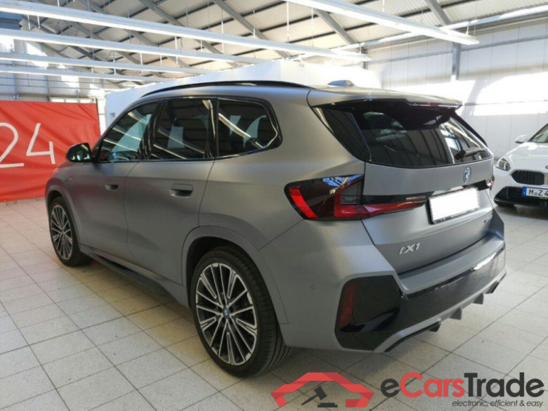 BMW iX1  #4