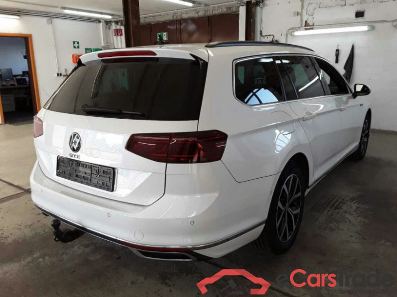Volkswagen Passat  #4