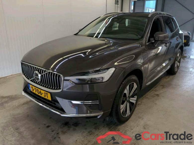 VOLVO XC60 2.0 T6 AWD + Bright