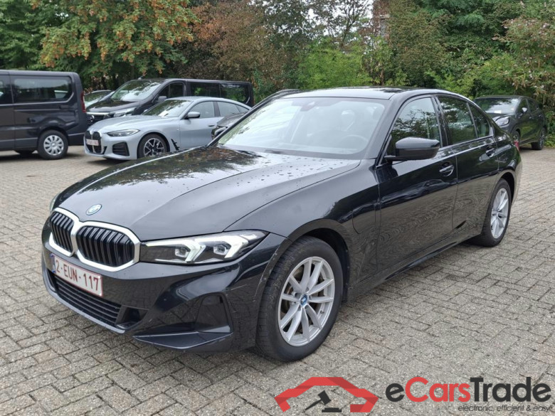 BMW 320e Plug-In Hybrid Aut. LED LC-Pro Navi-Pro KeylessGo Camera Klima PDC ...