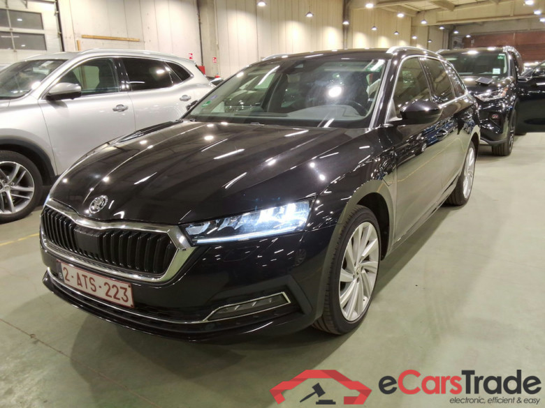 SKODA OCTAVIA COMBI 1.4 TSI PHEV 150KW DSG CLEVER #1