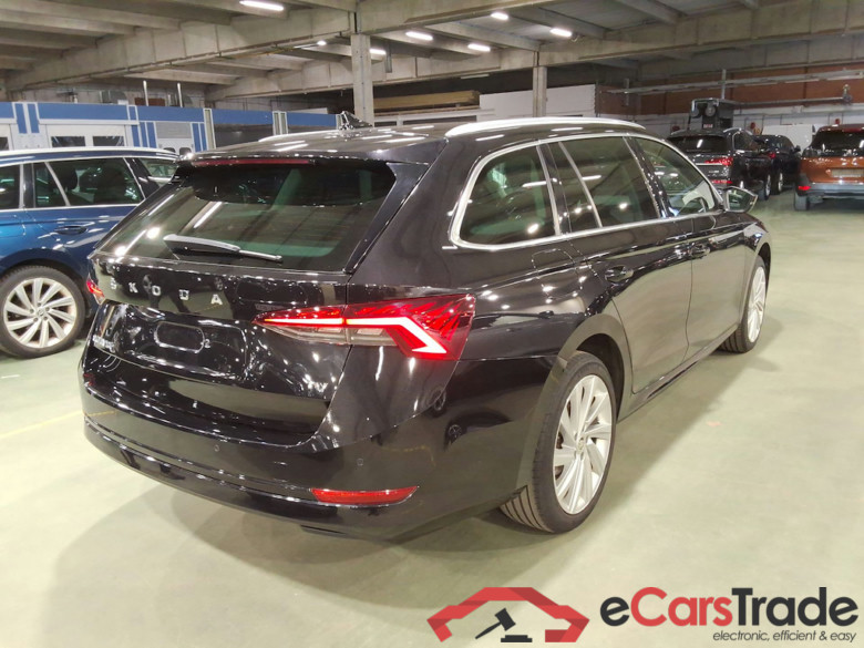 SKODA OCTAVIA COMBI 1.4 TSI PHEV 150KW DSG CLEVER #4
