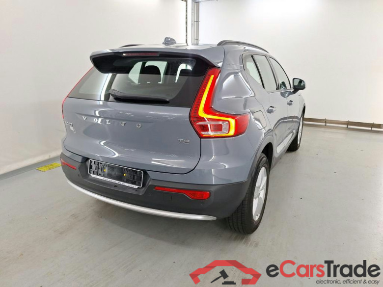 VOLVO XC40 1.5 T2 ESSENTIAL #4