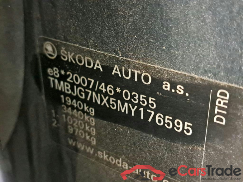 SKODA - SKO OCTAVIA COMBI CRTDI 115PK Clever+ Towing Hook Pano Roof #6