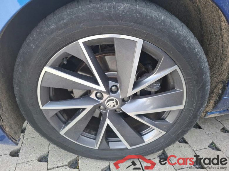 SKODA Enyaq Enyaq iV Sportline 60 62 kWh 132 kW 1° gearbox #2