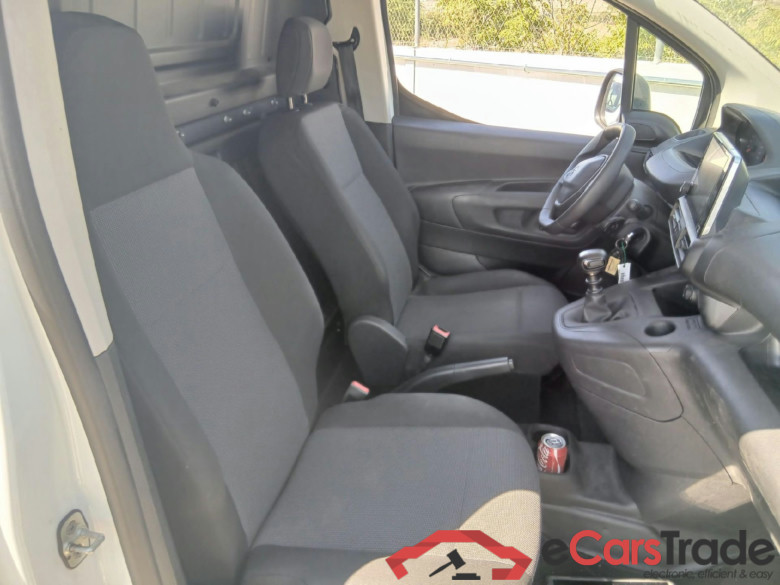 PEUGEOT Partner / 2018 / 3P / furgón derivado de turismo Pro Standard 600kg BlueHDi 73kW (CM2) #6