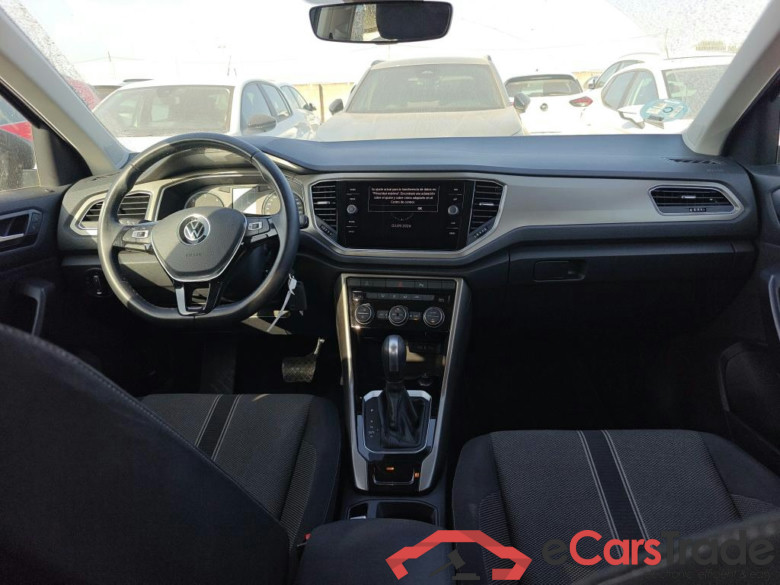 VOLKSWAGEN T-Roc / 2017 / 5P / todoterreno Advance 2.0 TDI 110kW (150CV) DSG (AC2) #3