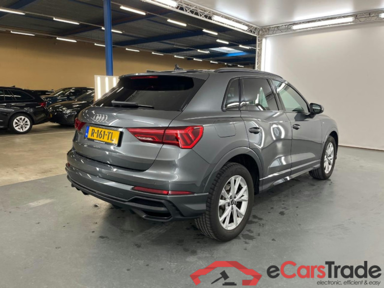 AUDI Q3 45 TFSI e S edition #4