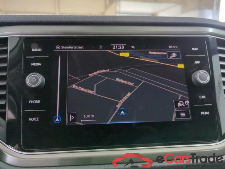 VOLKSWAGEN T-Roc 81 kW #3
