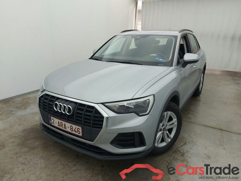 Audi Q3 35 TDI S Tronic Business Edition 5d