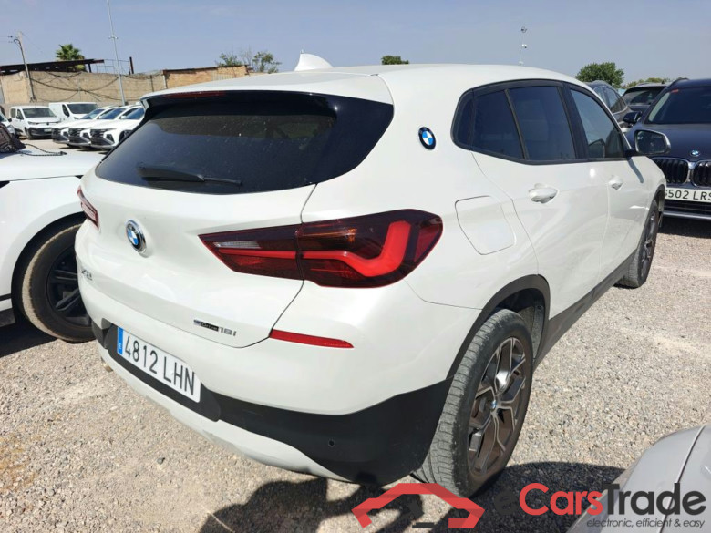 BMW X2 / 2017 / 5P / todoterreno sDrive18i (CX) #2