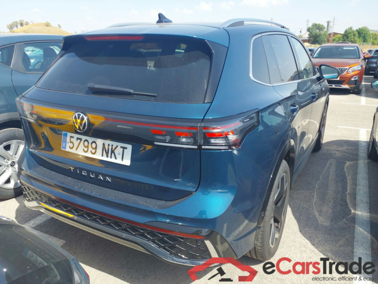 VOLKSWAGEN Tiguan 2.0 TDI 110 kW (150 CV) DSG  R-Line(Winterpack) #2