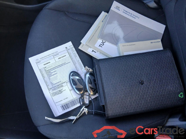 HYUNDAI Tucson / 2024 / 5P / todoterreno 1.6D 100kW (136CV) 48V 4x4 DCT Maxx #5