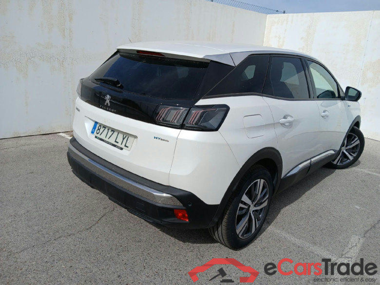 PEUGEOT 3008 Hybrid / 2020 / 5P / todoterreno 225 e-EAT8 Allure #2