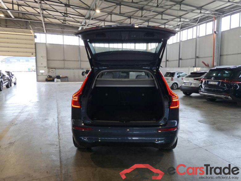 VOLVO XC60 / 2021 / 5P / SUV B4 D automatico Core #5