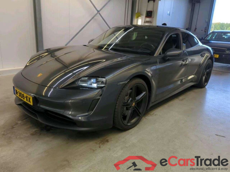 PORSCHE Taycan Performance 84kWh