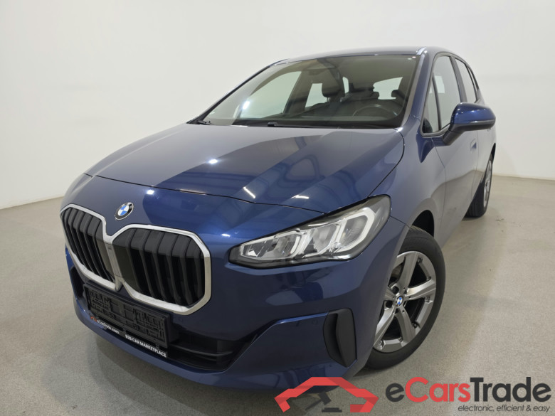 BMW 218d Active Tourer Aut. LED LC-Pro Navi-Pro KeylessGo Camera Klima PDC ...