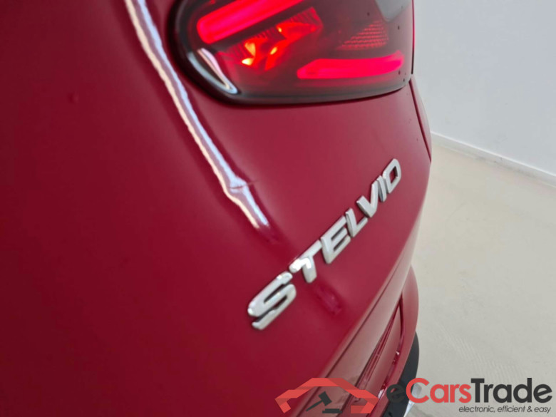 ALFA ROMEO STELVIO 2.2 TD SUPER #4
