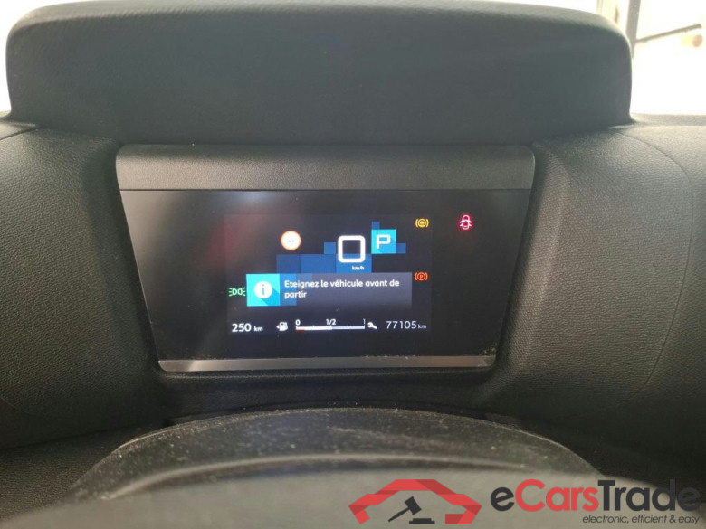 CITROEN C4 X / 2022 / 4P / Berline PureTech 130 S&S EAT8 Feel Pack #6