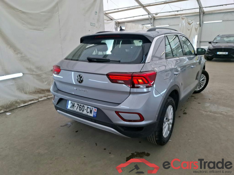 VOLKSWAGEN T-Roc / 2021 / 5P / SUV 1.5 TSI 150 EVO LIFE PLUS DSG7 #3