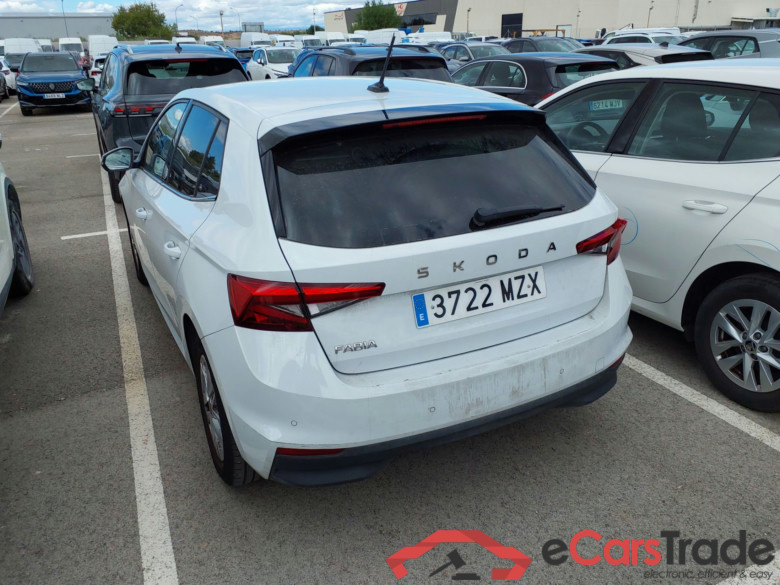 SKODA Fabia 1.0 TSI 85kW (115CV) DSG 7 vel. AutomÃ¡tico Selection(Winterpack) #2