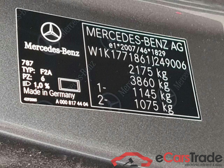 MERCEDES-BENZ A-klasse 250 e Business Solution AMG Li #4