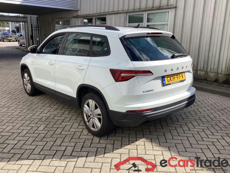 SKODA Karoq 1.5 TSI ACT Bus. Ed. #4