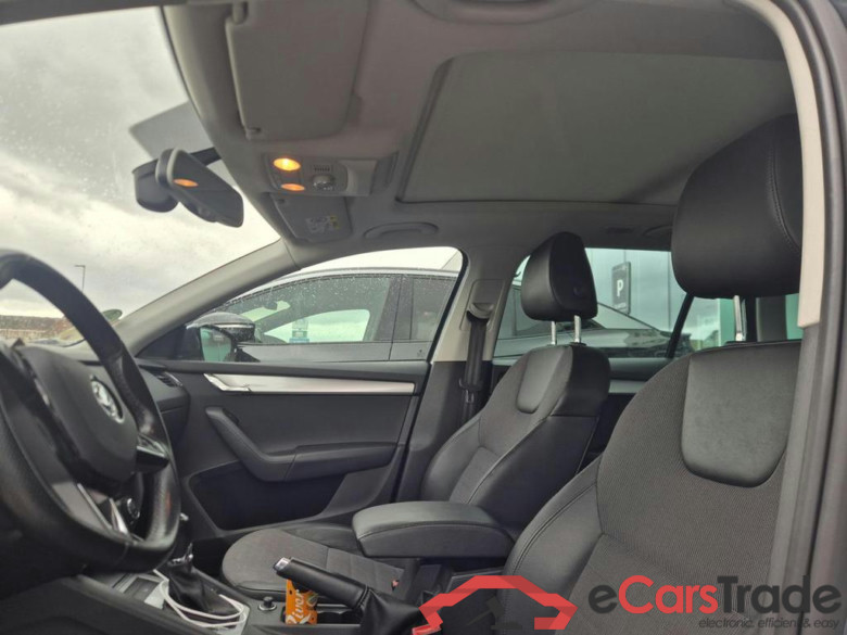 SKODA Octavia Combi Dsl Octavia SW 2.0 CR TDi Style DSG #6