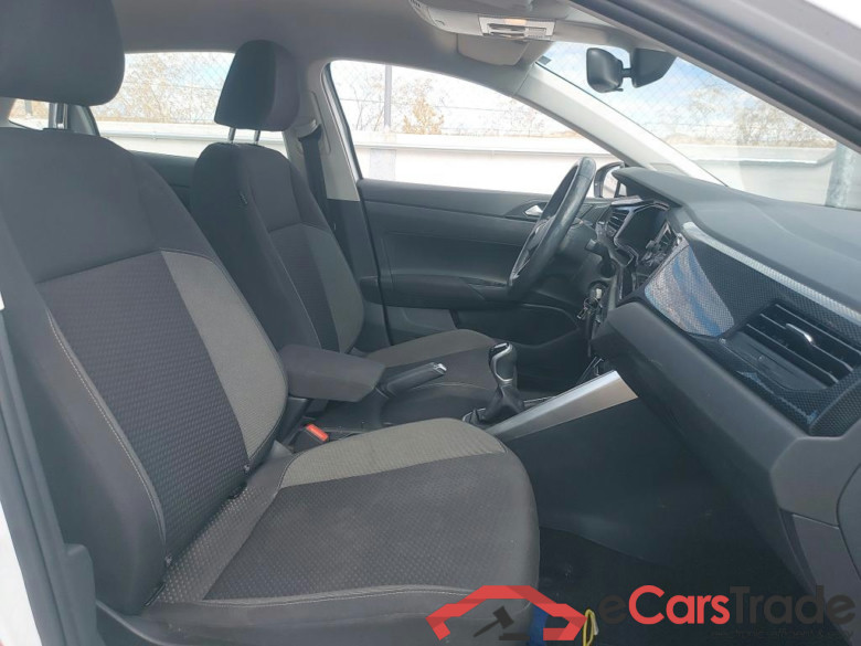 VOLKSWAGEN Polo / 2021 / 5P / berlina con portón Life 1.0 TSI 70kW (95CV) #6
