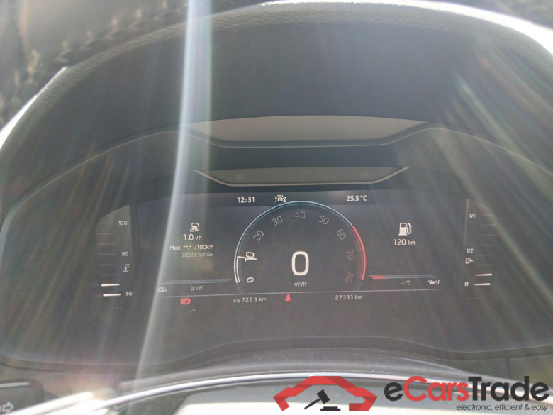 SKODA Karoq / 2021 / 5P / todoterreno 1.0 TSI 85kW (115CV) Selection #4