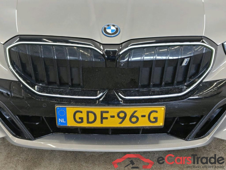 BMW i5 Touring eDrive40 M Sport Edition 5d #5