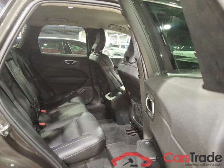 VOLVO XC60 DIESEL - 2017 2.0 D3 Momentum Pro AdBlue #5