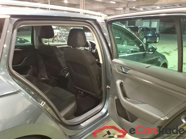 SKODA SUPERB COMBI 1.4 TSI PHEV 160KW DSG6 STYLE #5