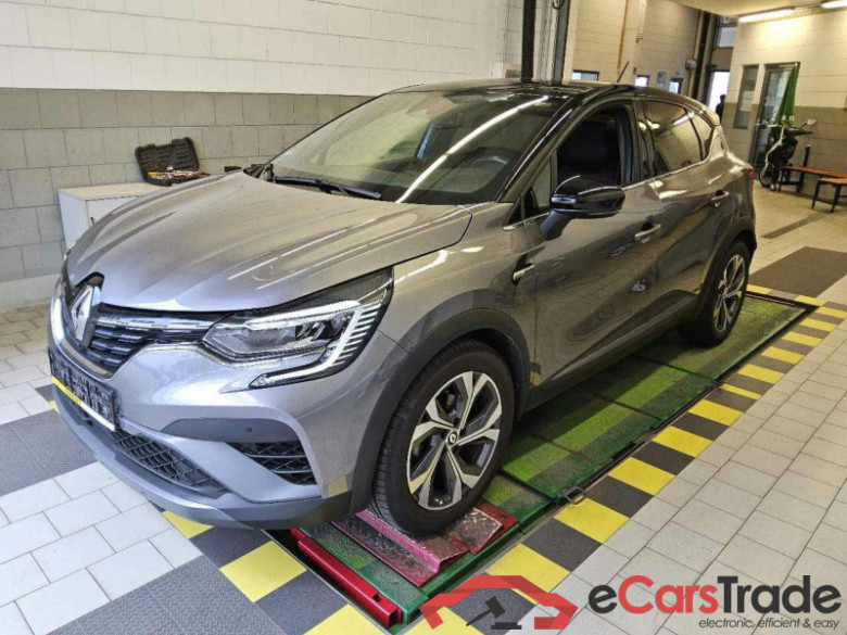 Renault Captur II (01.2020->) DE - SUV5 1.3 TCe 140 EU6d, R.S. Line GPF, 2021 - 2021