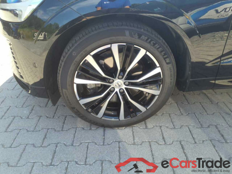 Volvo XC60 (03.2017->) DE - SUV5 B5 (Benzin) AWD EU6d, Ultra Dark Mild-Hybrid, (Facelift) - WSS getauscht #6