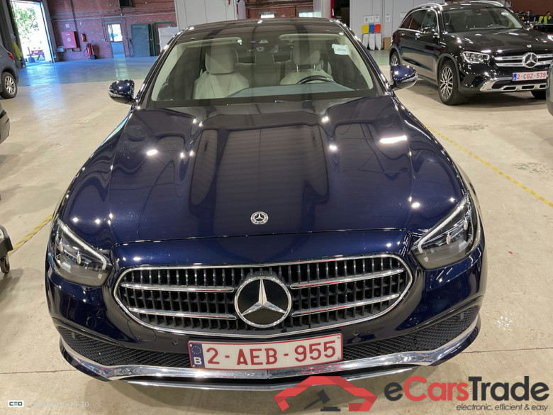 MERCEDES-BENZ E-CLASS BERLINE 1.6 E 200 D AUTO #2