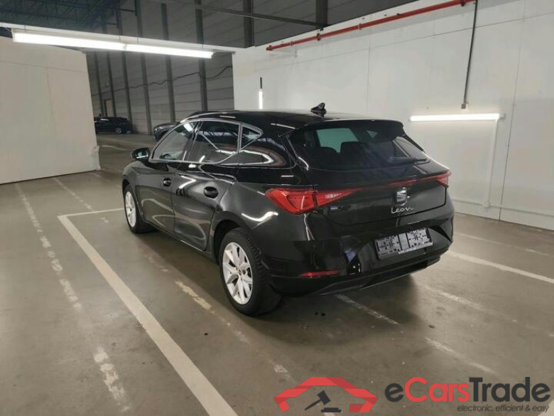 Seat Leon Leon 1.0 eTSI 110 Move! DSG (Mild Hybrid) 81kW/110pk  5D/P Auto-7 #3