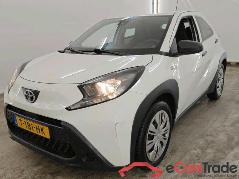 Toyota AYGO X 1.0 VVT-i MT 5d #1