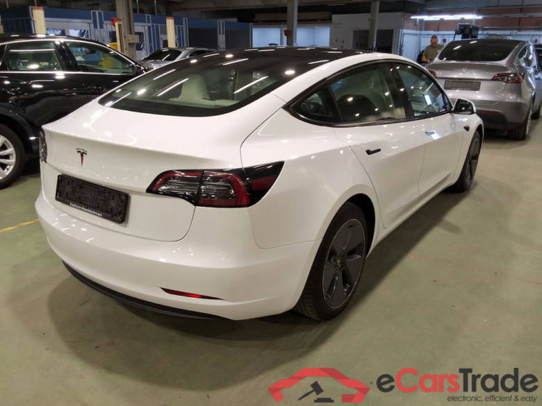 TESLA MODEL 3 BEV STANDARD RWD PLUS AUTO #4