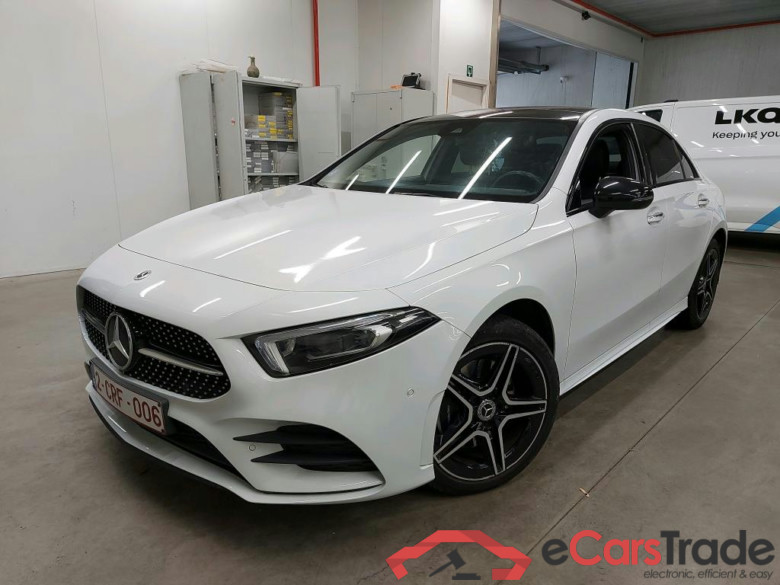 MERCEDES - MER A BERLINE A 250e 218PK Business Solution AMG+ * HYBRID *